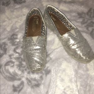 silver sparkle toms